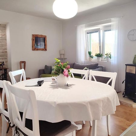 House Kuna Bristane Kültér fotó