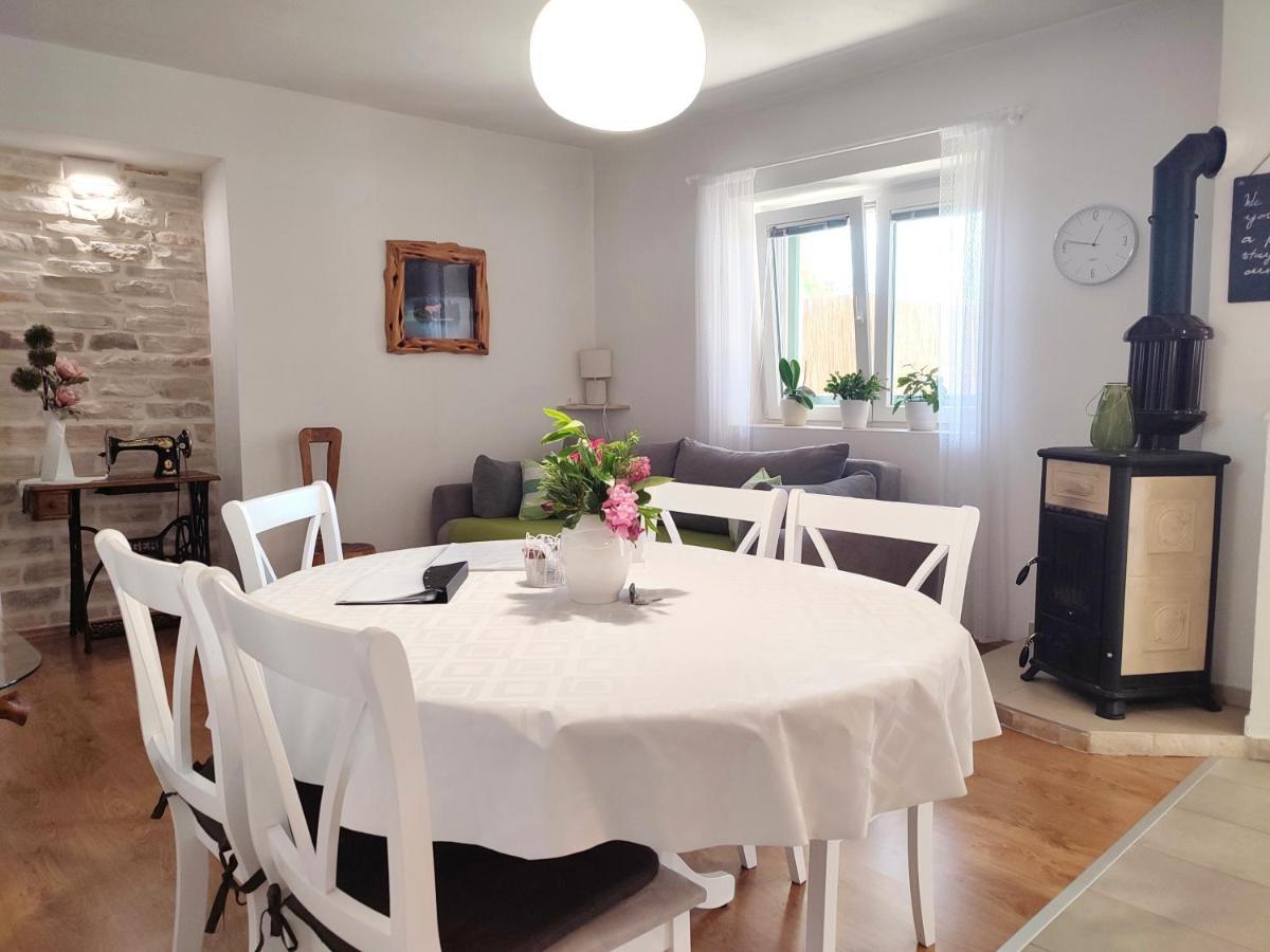 House Kuna Bristane Kültér fotó