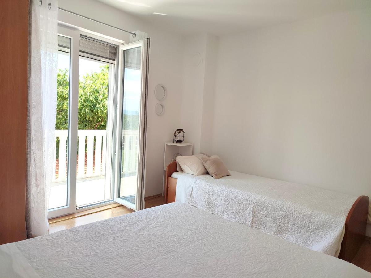 House Kuna Bristane Kültér fotó