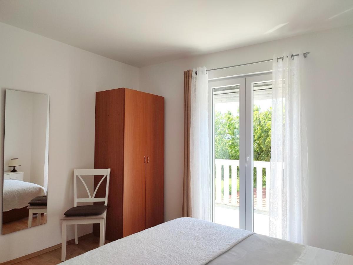 House Kuna Bristane Kültér fotó